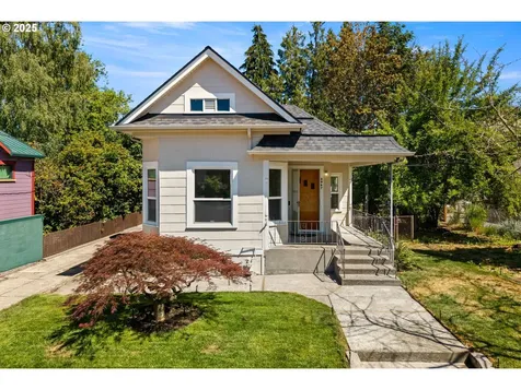 3967 SE Taylor Street Portland OR 97214