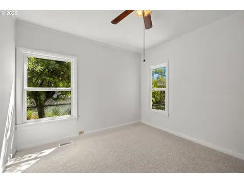 3967 SE Taylor Street Portland OR 97214