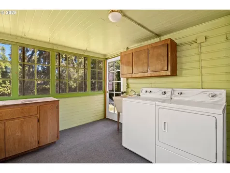 3967 SE Taylor Street Portland OR 97214