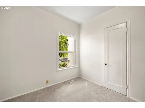 3967 SE Taylor Street Portland OR 97214