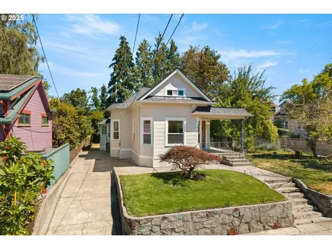 3967 SE Taylor Street Portland OR 97214