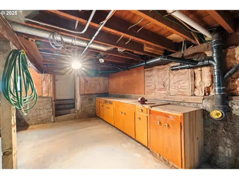 3967 SE Taylor Street Portland OR 97214