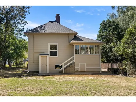 3967 SE Taylor Street Portland OR 97214