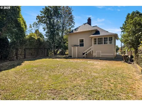 3967 SE Taylor Street Portland OR 97214