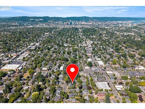 3967 SE Taylor Street Portland OR 97214