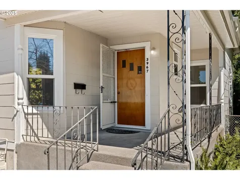3967 SE Taylor Street Portland OR 97214