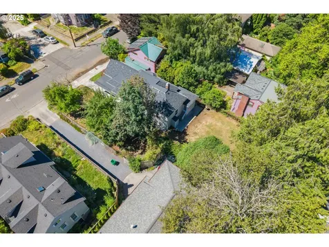 3967 SE Taylor Street Portland OR 97214