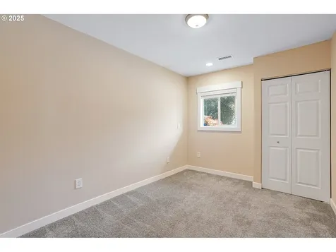 2705 N Hunt Street Portland OR 97217