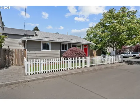 2705 N Hunt Street Portland OR 97217