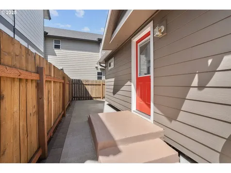 2705 N Hunt Street Portland OR 97217