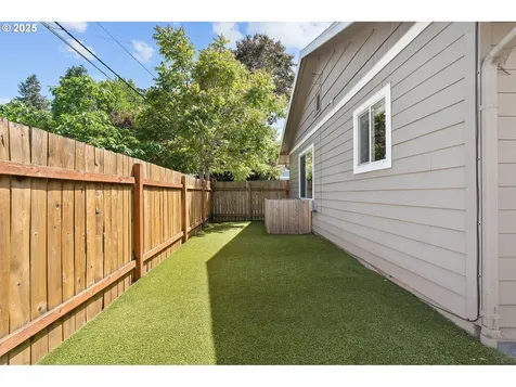 2705 N Hunt Street Portland OR 97217