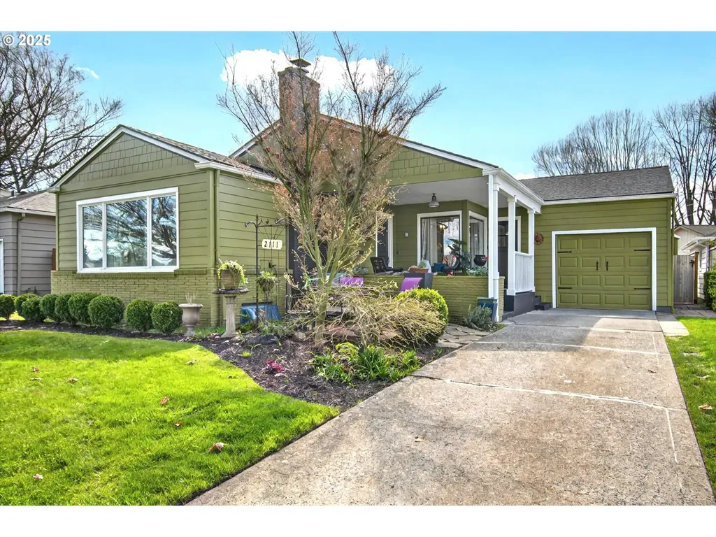 2111 Olympia Way Longview WA 98632