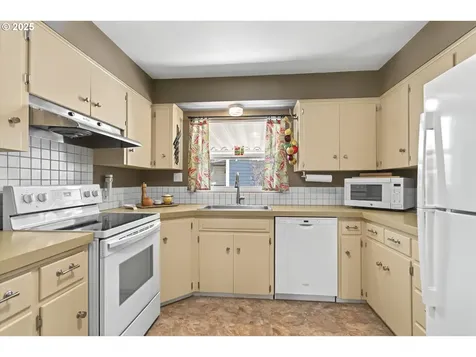 2111 Olympia Way Longview WA 98632