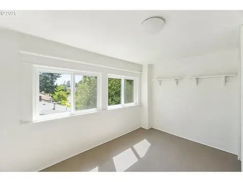 1607 NE Morgan Street Portland OR 97211