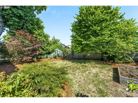 1607 NE Morgan Street Portland OR 97211