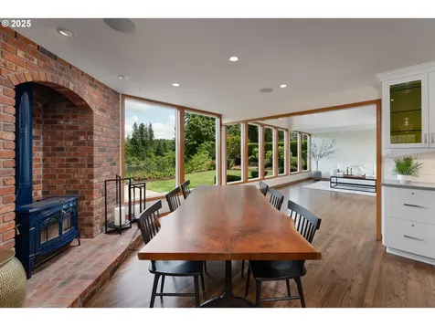 25325 NE Butteville Road Aurora OR 97002
