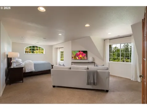 25325 NE Butteville Road Aurora OR 97002