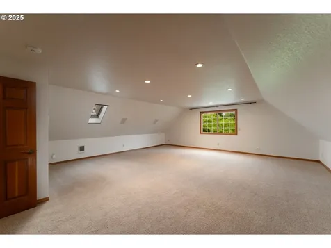 25325 NE Butteville Road Aurora OR 97002