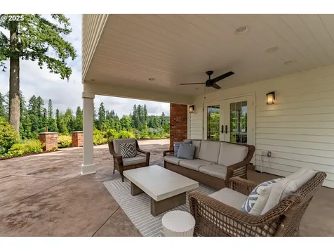 25325 NE Butteville Road Aurora OR 97002