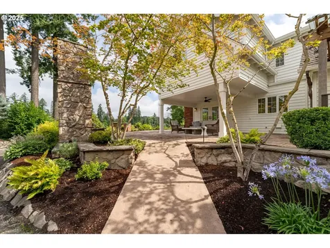 25325 NE Butteville Road Aurora OR 97002