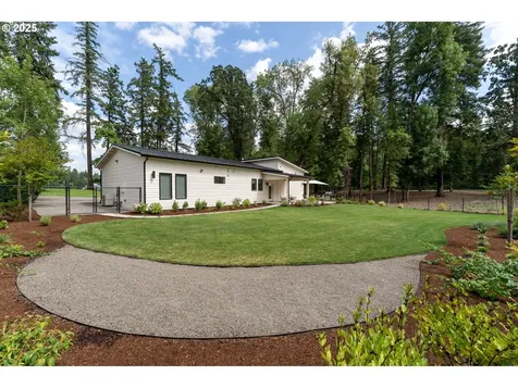 25325 NE Butteville Road Aurora OR 97002
