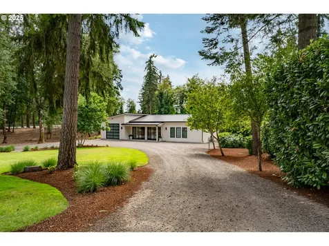 25325 NE Butteville Road Aurora OR 97002