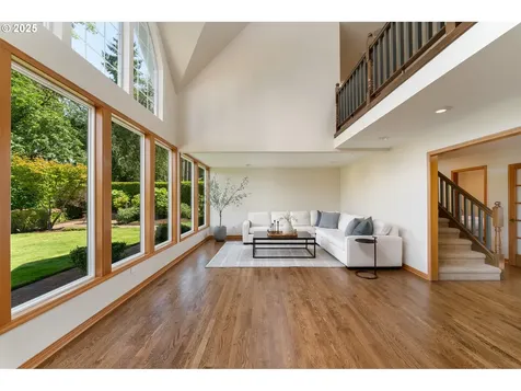 25325 NE Butteville Road Aurora OR 97002