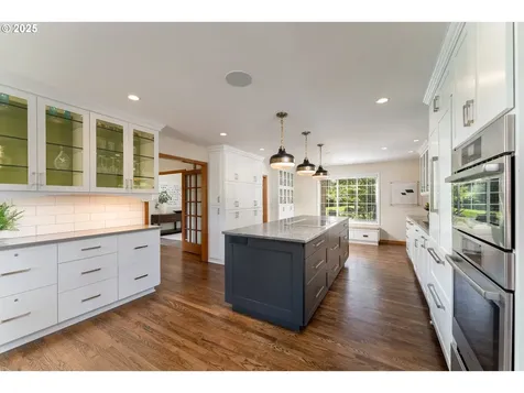 25325 NE Butteville Road Aurora OR 97002