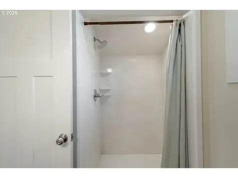 342 SE 7th Street Madras OR 97741