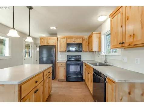 342 SE 7th Street Madras OR 97741