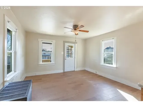 342 SE 7th Street Madras OR 97741