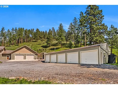 61615 High Valley Road Union OR 97883