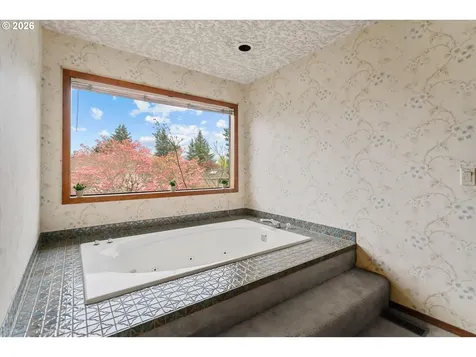3160 NE 156th Avenue Portland OR 97230