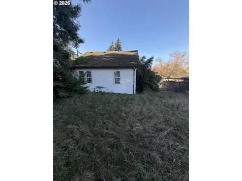 1114 Lincoln Street Oregon City OR 97045