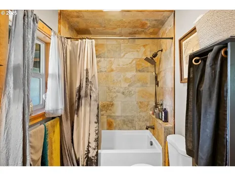 823 Terrace Drive Scotts Mills OR 97375