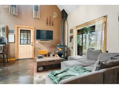 823 Terrace Drive Scotts Mills OR 97375