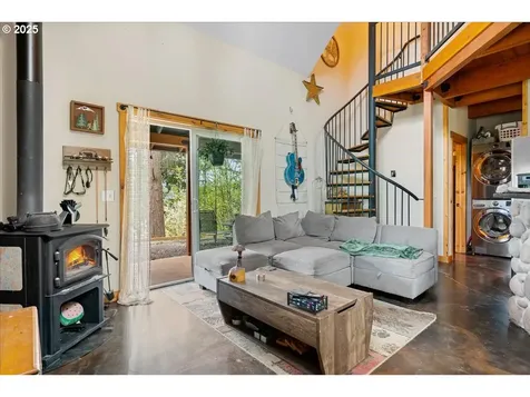 823 Terrace Drive Scotts Mills OR 97375