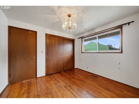 4004 Elmwood Street Tillamook OR 97141