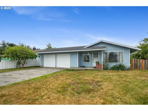 4004 Elmwood Street Tillamook OR 97141
