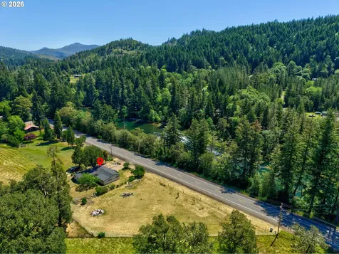 21138 N Umpqua Highway Idleyld Park OR 97447