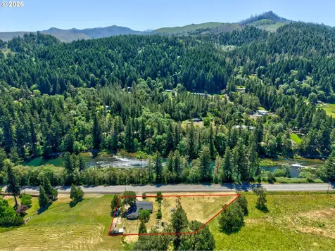 21138 N Umpqua Highway Idleyld Park OR 97447