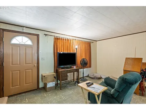 21138 N Umpqua Highway Idleyld Park OR 97447