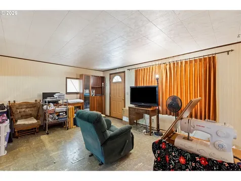 21138 N Umpqua Highway Idleyld Park OR 97447