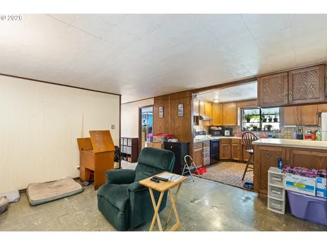 21138 N Umpqua Highway Idleyld Park OR 97447