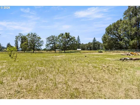 21138 N Umpqua Highway Idleyld Park OR 97447