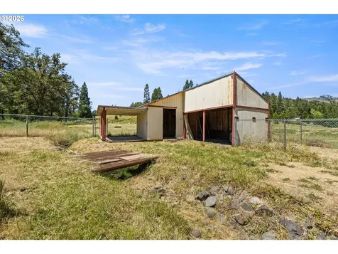 21138 N Umpqua Highway Idleyld Park OR 97447