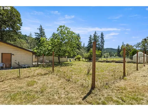 21138 N Umpqua Highway Idleyld Park OR 97447