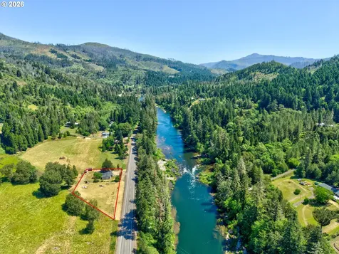21138 N Umpqua Highway Idleyld Park OR 97447