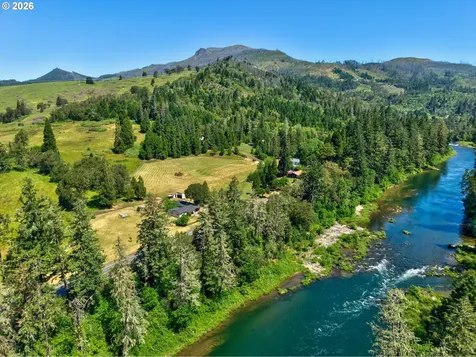 21138 N Umpqua Highway Idleyld Park OR 97447