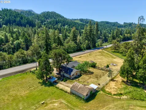 21138 N Umpqua Highway Idleyld Park OR 97447